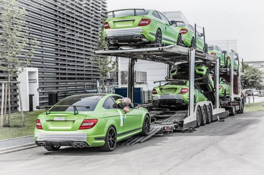  Mercedes-Benz C63 AMG Coupe Legacy Edition 2015 года  (фото 3 из 19)